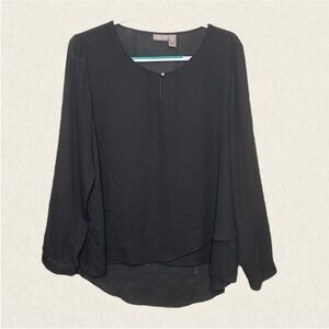 Chico's Long Sleeve Layered Hem Keyhole Neckline Flowy Blouse.